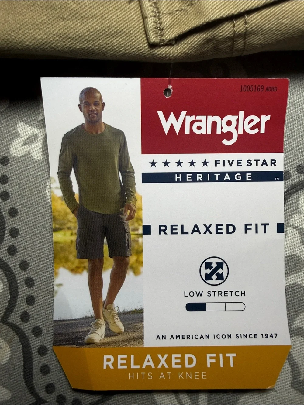 NEW! Wrangler Men's 40x10 Cargo Shorts Stretch Relaxed Fit Khaki